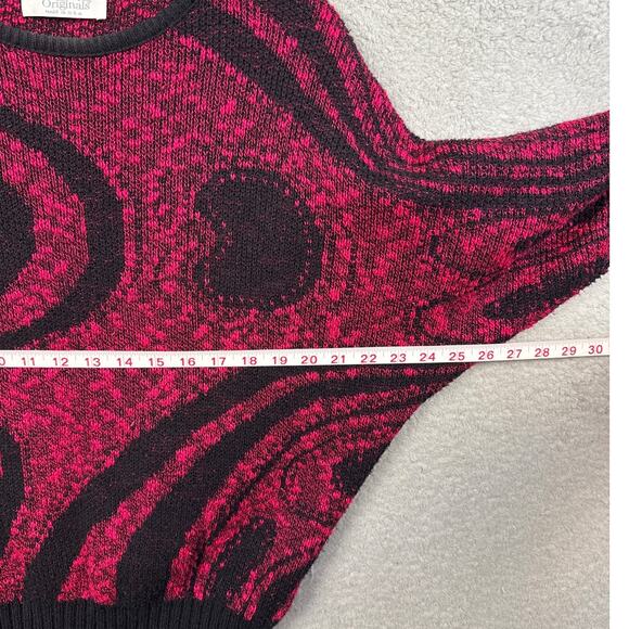 Vintage Women's Dolman Sleeve Acrylic Sweater Red Black Swirl 80s Vibe Retro - Picture 3 of 8